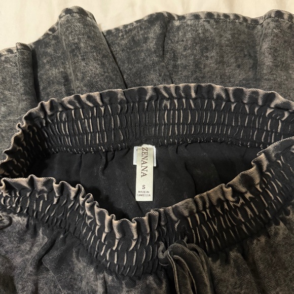 Zenana Skirt - Picture 3 of 3